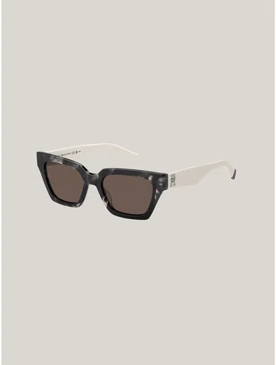 Tommy Hilfiger Th Logo Butterfly Sunglasses In Black / White