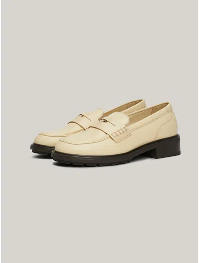 Tommy Hilfiger Th Logo Leather Penny Loafer In Country Ivory