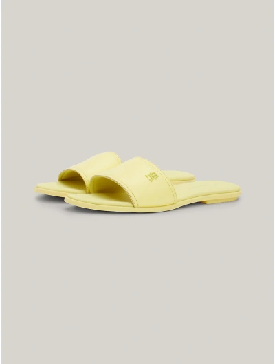 Tommy Hilfiger Th Logo Leather Slide In Yellow Tulip