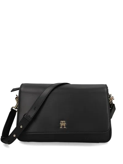 Tommy Hilfiger Th-logo Plaque Crossbody Bag In Schwarz