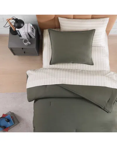 TOMMY HILFIGER TOMMY HILFIGER TH SOLID MICROFIBER COMFORTER BONUS SET