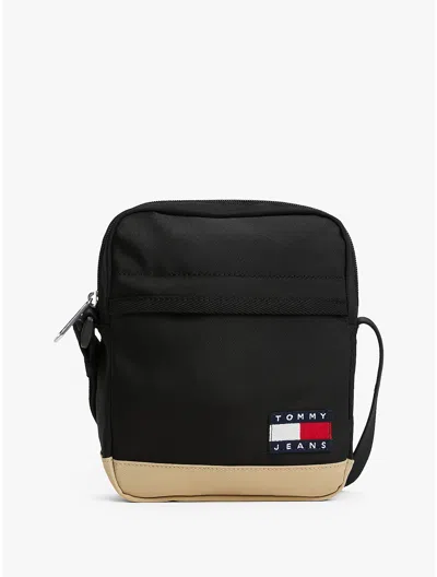 Tommy Hilfiger Tommy Badge Essential Reporter Bag In Black