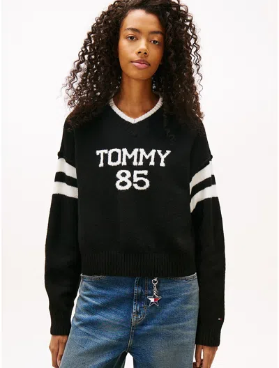 Tommy Hilfiger Tommy Jeans 85 Varsity V In Multi