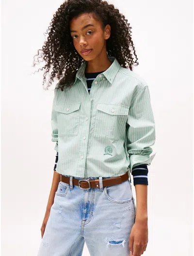 Tommy Hilfiger Tommy Jeans Crest Logo Cropped Shirt In Green