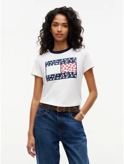 Tommy Hilfiger Tommy Jeans Logo Graphic T In White