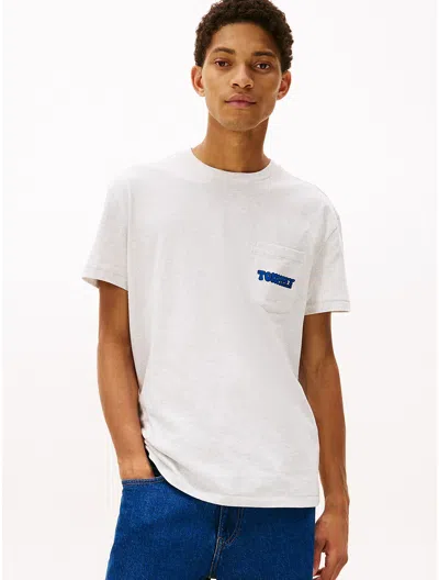 Tommy Hilfiger Tommy Jeans Mover Logo Pocket T In White