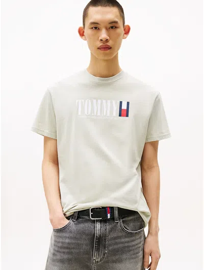 Tommy Hilfiger Tommy Jeans Retro Flag T In Green