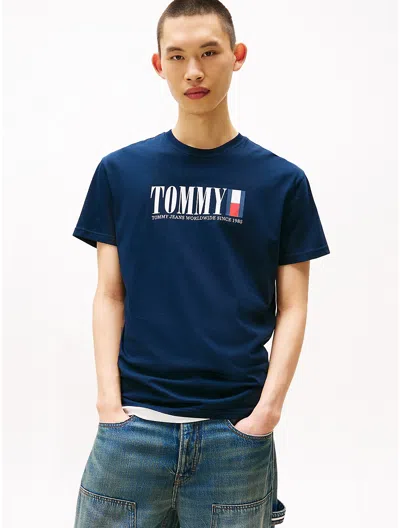 Tommy Hilfiger Tommy Jeans Retro Flag T In Blue