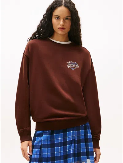 Tommy Hilfiger Tommy Jeans Retro Heart Logo Sweatshirt In Brown