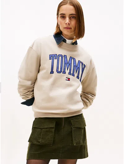 Tommy Hilfiger Tommy Logo Crewneck Sweatshirt In Gray