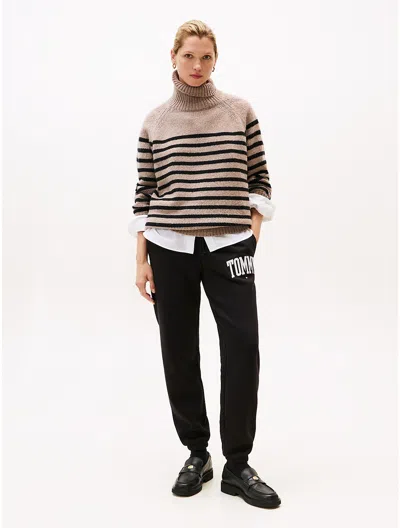Tommy Hilfiger Tommy Logo Sweatpant In Black