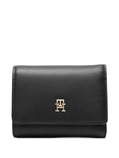 Tommy Hilfiger Trifold Wallet In Pink