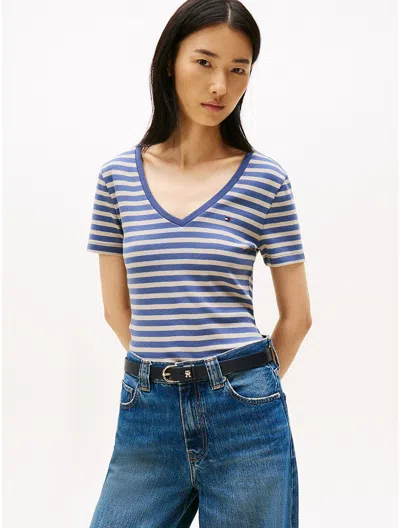 Tommy Hilfiger V In Blue