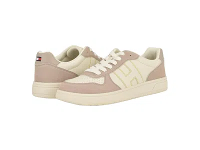 Tommy Hilfiger Veniz In Brown