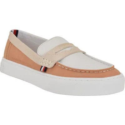 Tommy Hilfiger Walees Colorblock Slip-on Sneaker In Cognac,white