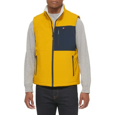 Tommy Hilfiger Water Resistant Faux Shearling Lined Quilted Vest In Yellow/navy