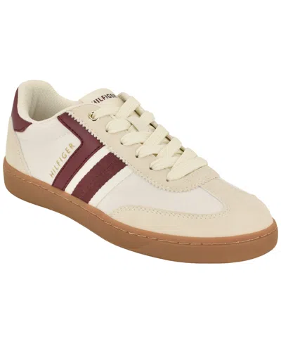 Tommy Hilfiger Madelin Sneaker In Neutral
