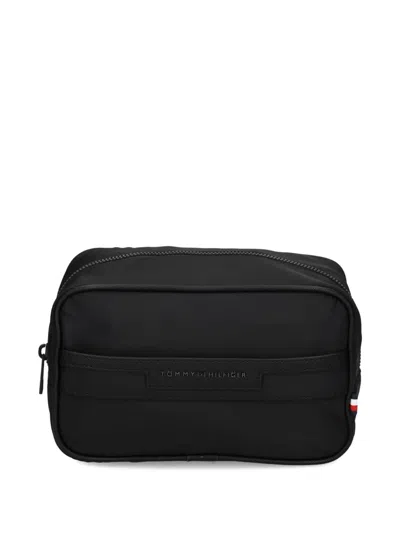 Tommy Hilfiger Zip-top Wash Bag In Black