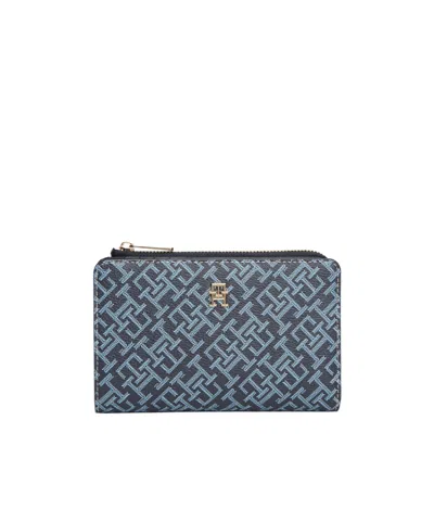 Tommy Hilfiger Zip Wallet In Blue
