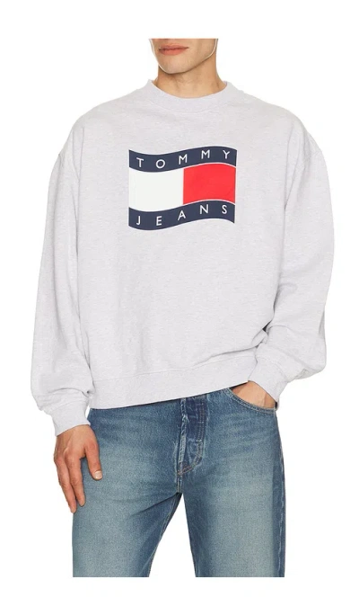 Tommy Jeans 90s Wavy Flag Crew Sweatshirt In Multi