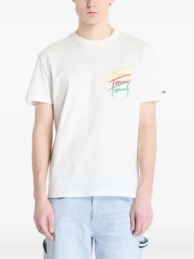 Tommy Jeans Graphic Logo T-shirt In White