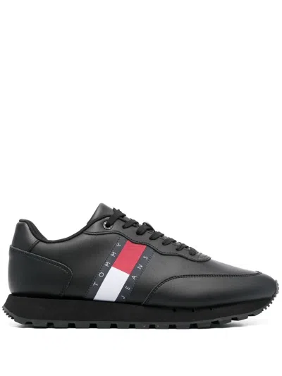 Tommy Jeans Logo-patch Low-top Sneakers In Black