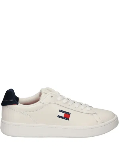 Tommy Jeans Logo-plaque Leather Sneakers In White