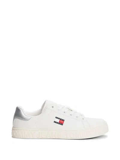 Tommy Jeans Logo-detail Low-top Sneakers In White
