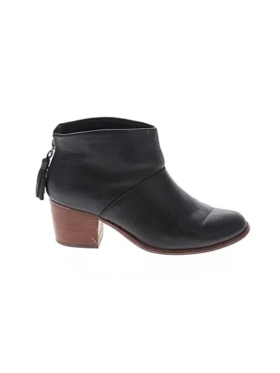 Pre-owned Toms Ankle Boots In Black
