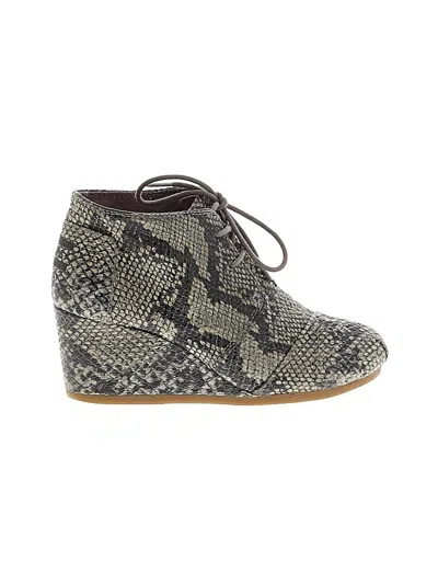 Pre-owned Toms Ankle Boots In Black