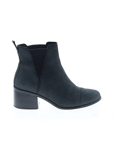 Pre-owned Toms Ankle Boots In Black
