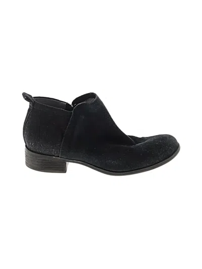 Pre-owned Toms Ankle Boots In Black