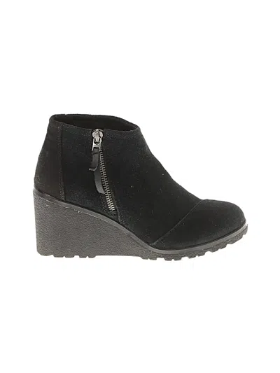 Pre-owned Toms Ankle Boots In Black