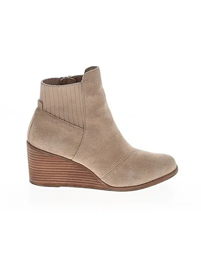 Pre-owned Toms Ankle Boots In Brown