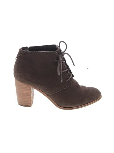 Pre-owned Toms Ankle Boots In Brown