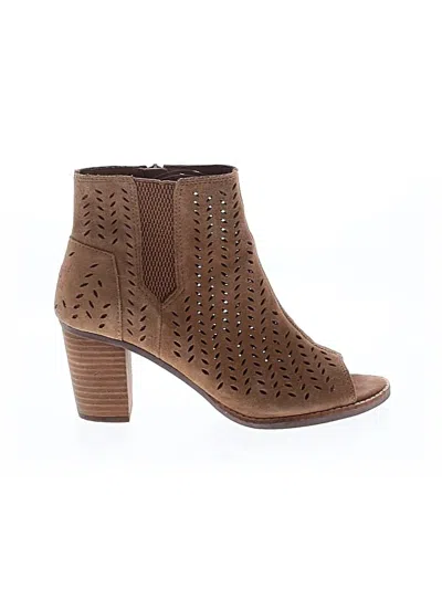 Pre-owned Toms Ankle Boots In Brown