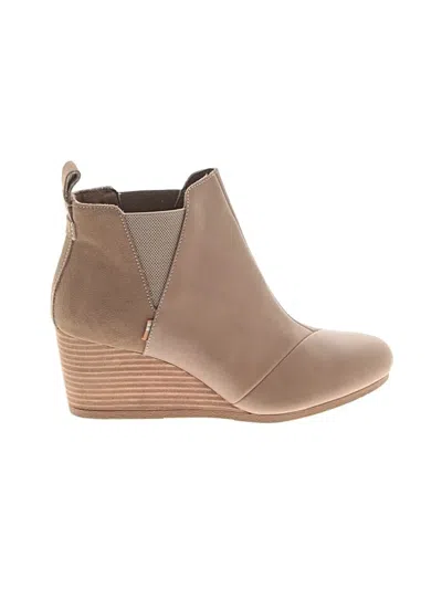Pre-owned Toms Ankle Boots In Brown