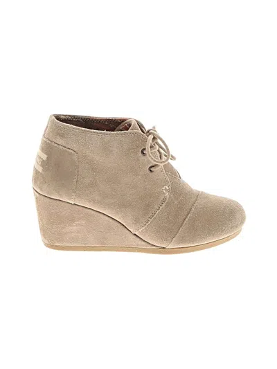 Pre-owned Toms Ankle Boots In Brown