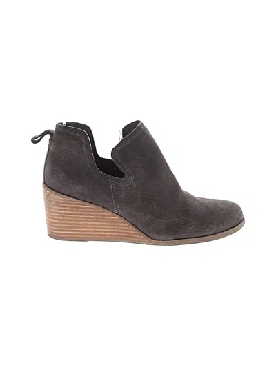 Pre-owned Toms Ankle Boots In Gray