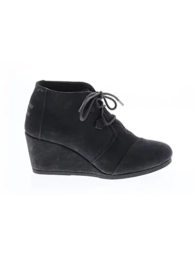 Pre-owned Toms Ankle Boots In Gray