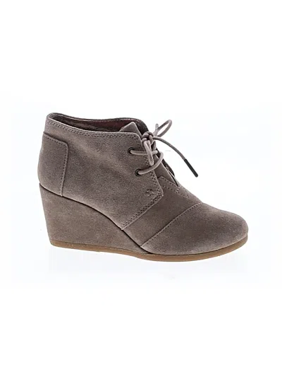 Pre-owned Toms Ankle Boots In Gray