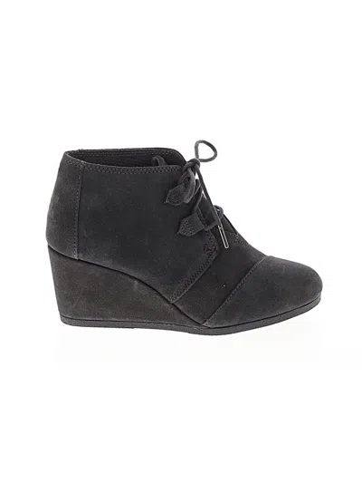 Pre-owned Toms Ankle Boots In Gray