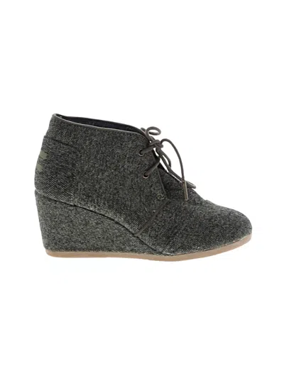Pre-owned Toms Ankle Boots In Green