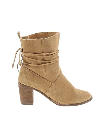 Pre-owned Toms Ankle Boots In Tan