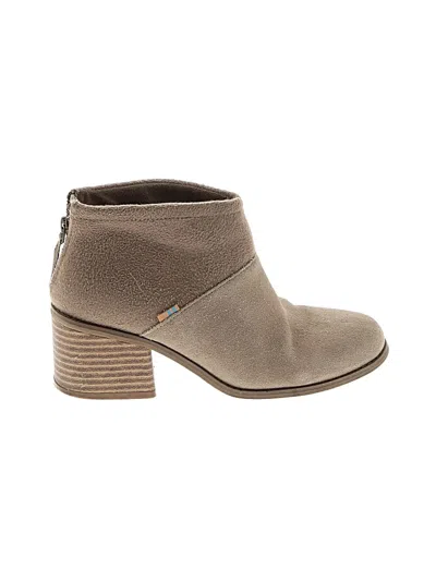 Pre-owned Toms Ankle Boots In Tan