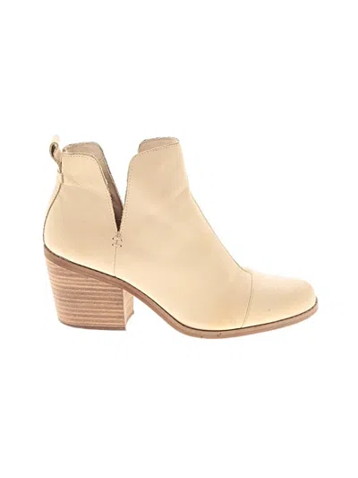 Pre-owned Toms Ankle Boots In White