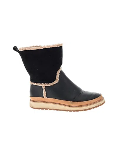 Pre-owned Toms Boots In Black