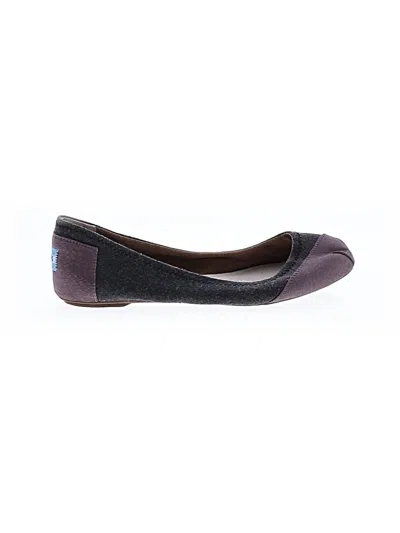 Pre-owned Toms Flats In Gray