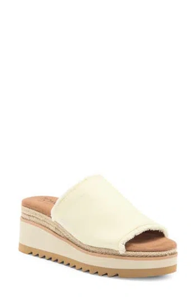 Toms Gamule Platform Wedge Sandal In Cream