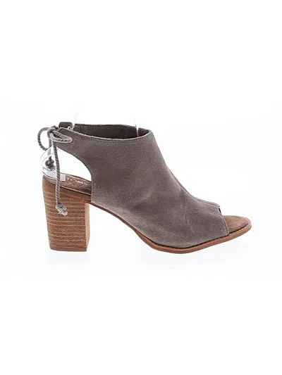 Pre-owned Toms Heels In Gray